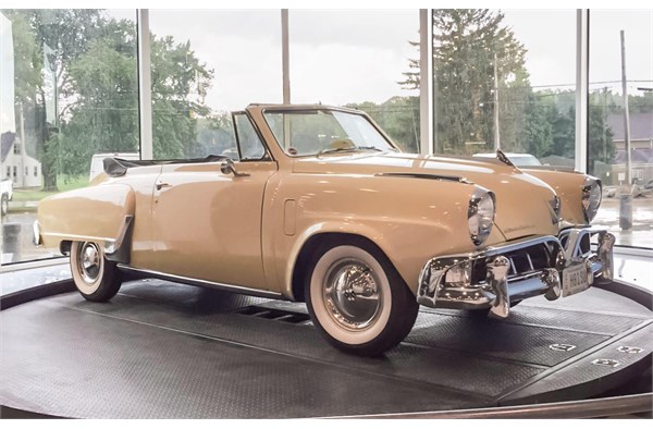 Miniature Brooklin SB 1/43 - Studebaker Commander Convertible 1952, Marron